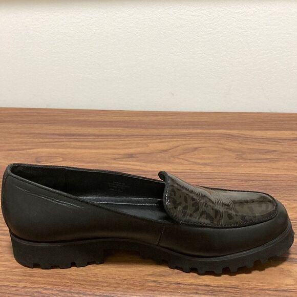 Donald Pliner Rowin Woman’s Black Loafer with Leopard Print Patent Insert. Sz 10 - Picture 3 of 9